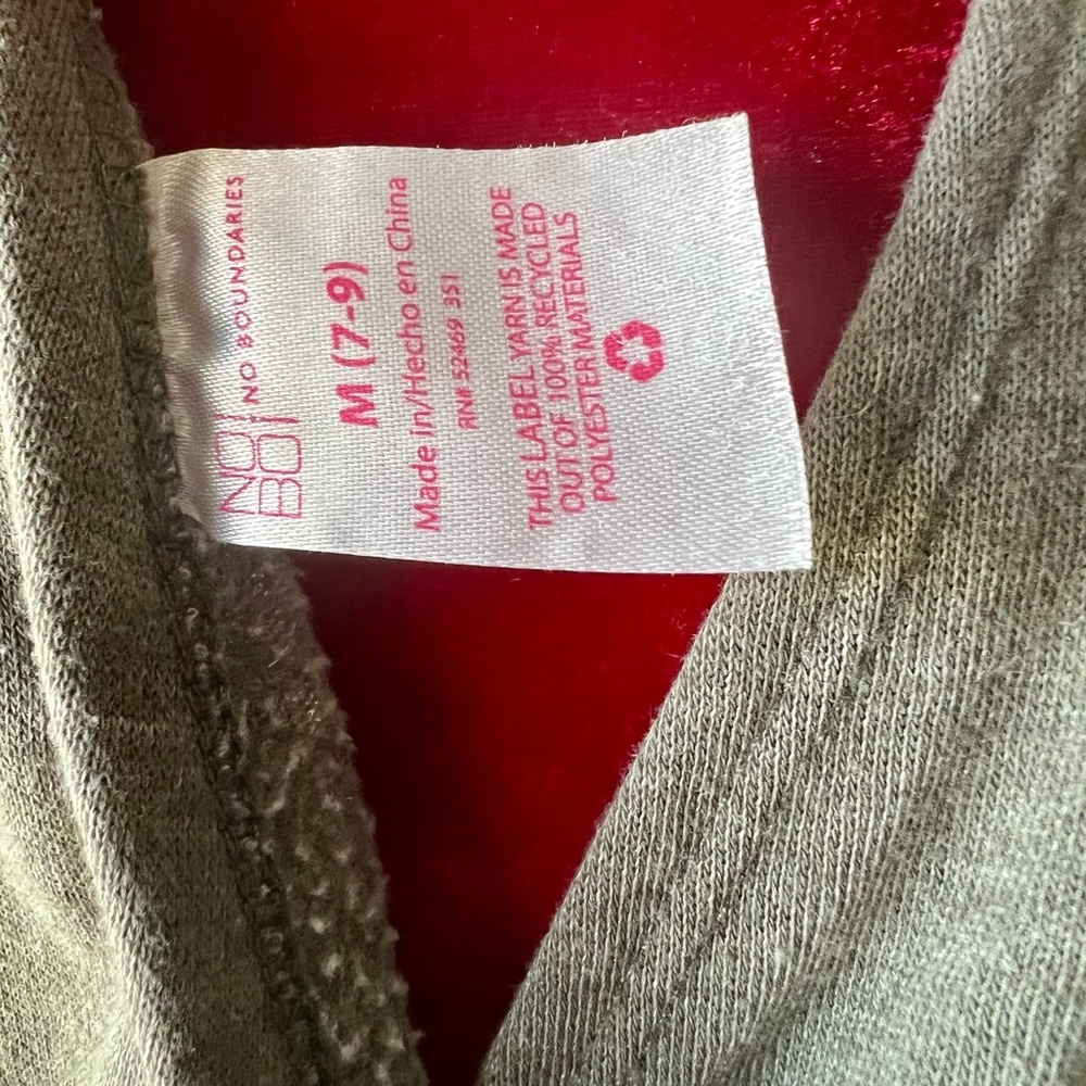 Cropped Sweater - Picture 3 of 3